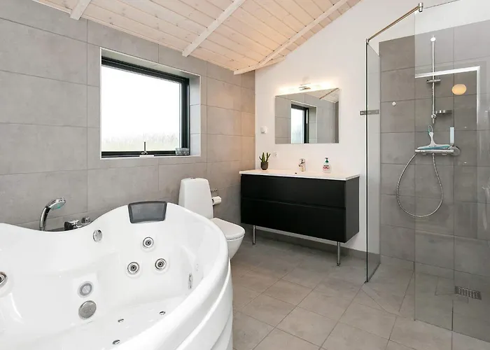 Feriehus 10 Person In Lokken-by Traum
